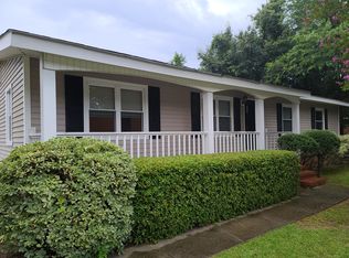 737 Moriston Rd, Fayetteville, NC 28314