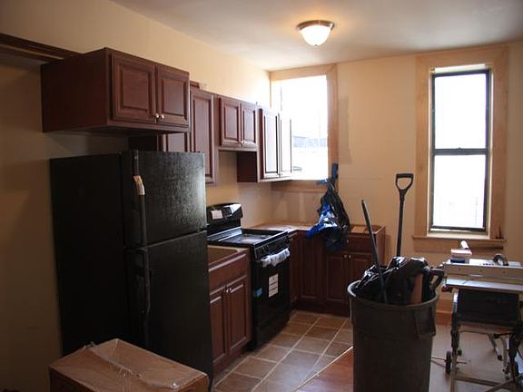 3rd image of 100 Woodruff Ave APT 6C