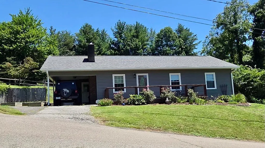 420 Sunset Drive - 1 — Photo 2