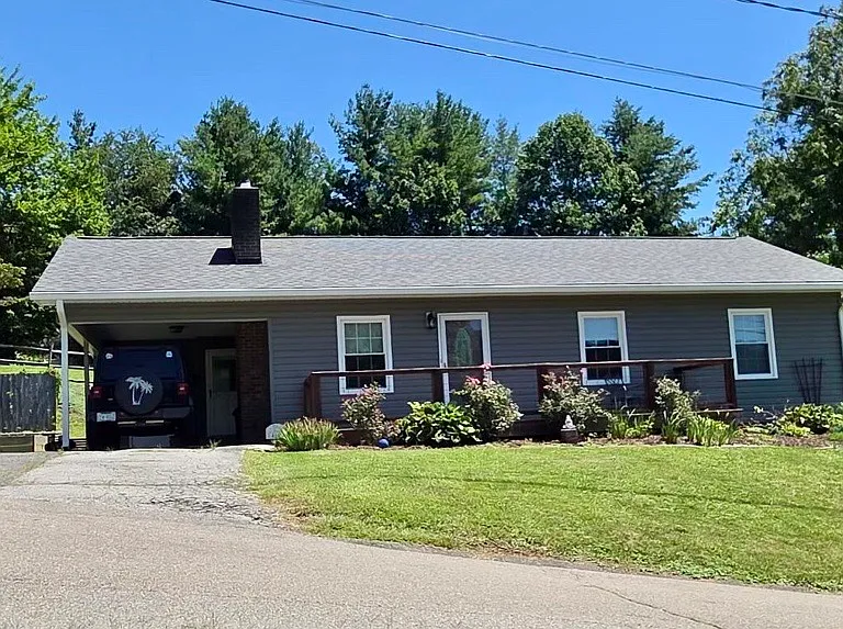 420 Sunset Dr — Photo 2