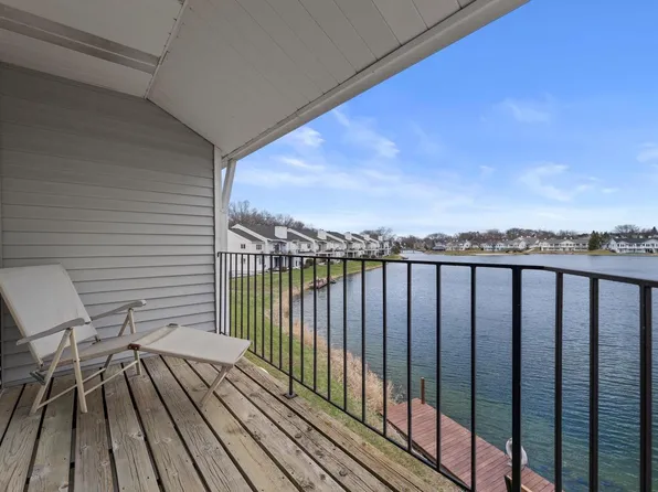 8412 South Tuckaway Shores DRIVE, Franklin, WI 53132