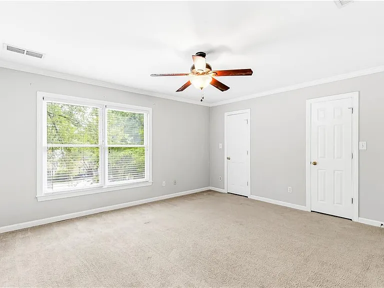 7500 Roswell Rd #80 — Photo 17