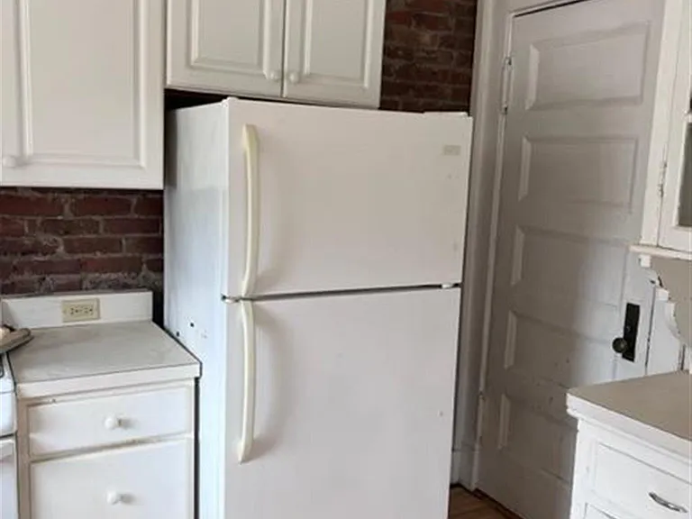 84 Prescott St #2 — Photo 5