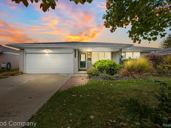 4215 Nickolas Dr, Sterling Heights, MI 48310