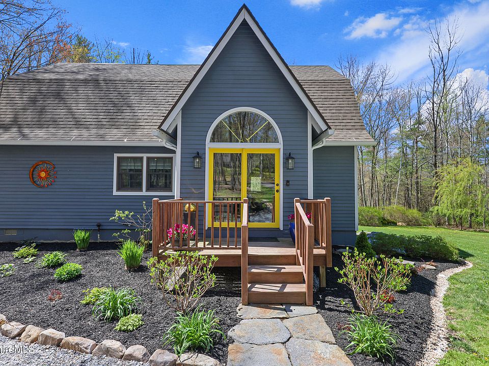 1st image of 594 Shunpike Rd
