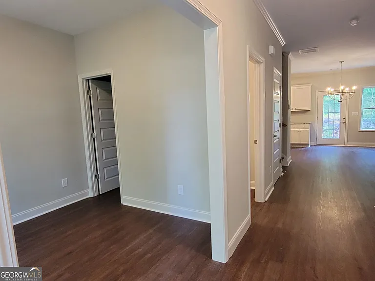 9661 Davis St — Photo 6