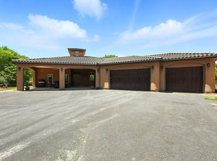 76 Otero Rd, Los Lunas, NM 87031