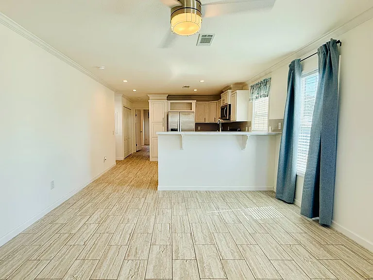 1013 Ohio St SE #54 — Photo 7