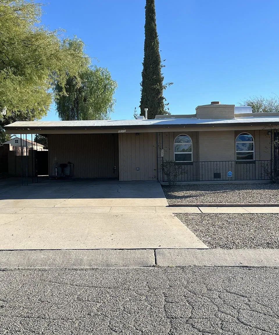 3 bed, 1800 sqft, $1,995 — Photo 3