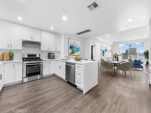 56 E Duarte Rd #307, Arcadia, CA 91006