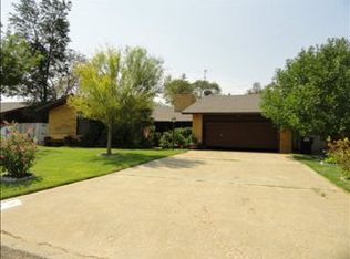 17 Parklane Dr, Ransom Canyon, TX 79366