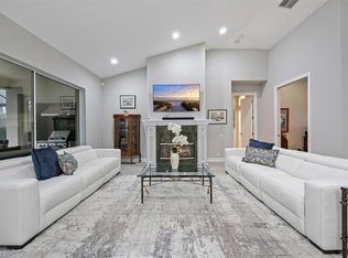 537 Wedgewood Way, Naples, FL 34119