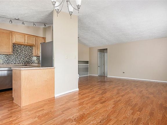 4th image of 8212 Old Prairie Ct
