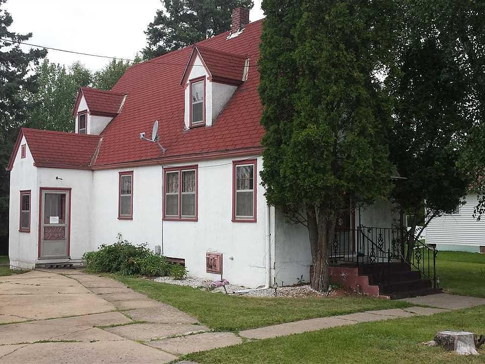 1st image of 3115 19th Ave E
