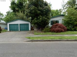 3039 Stapp Dr, Eugene, OR 97408