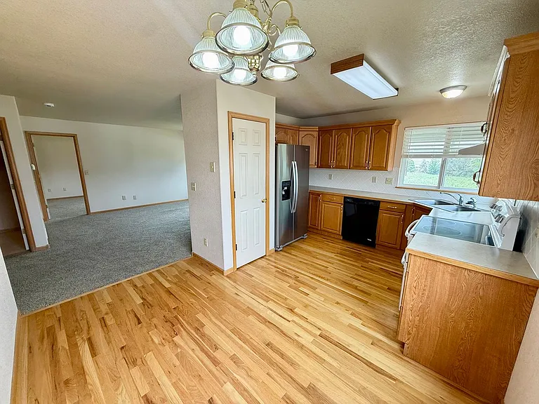 2597 Turquoise St — Photo 14