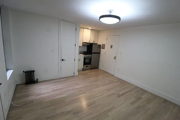 Rented by Bruma Realty LLC | media 18