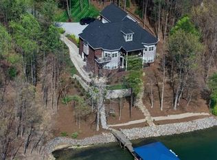 181 Maple View Dr, Troutman, NC 28166