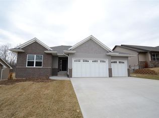 1155 Ryan Cir, Coralville, IA 52246
