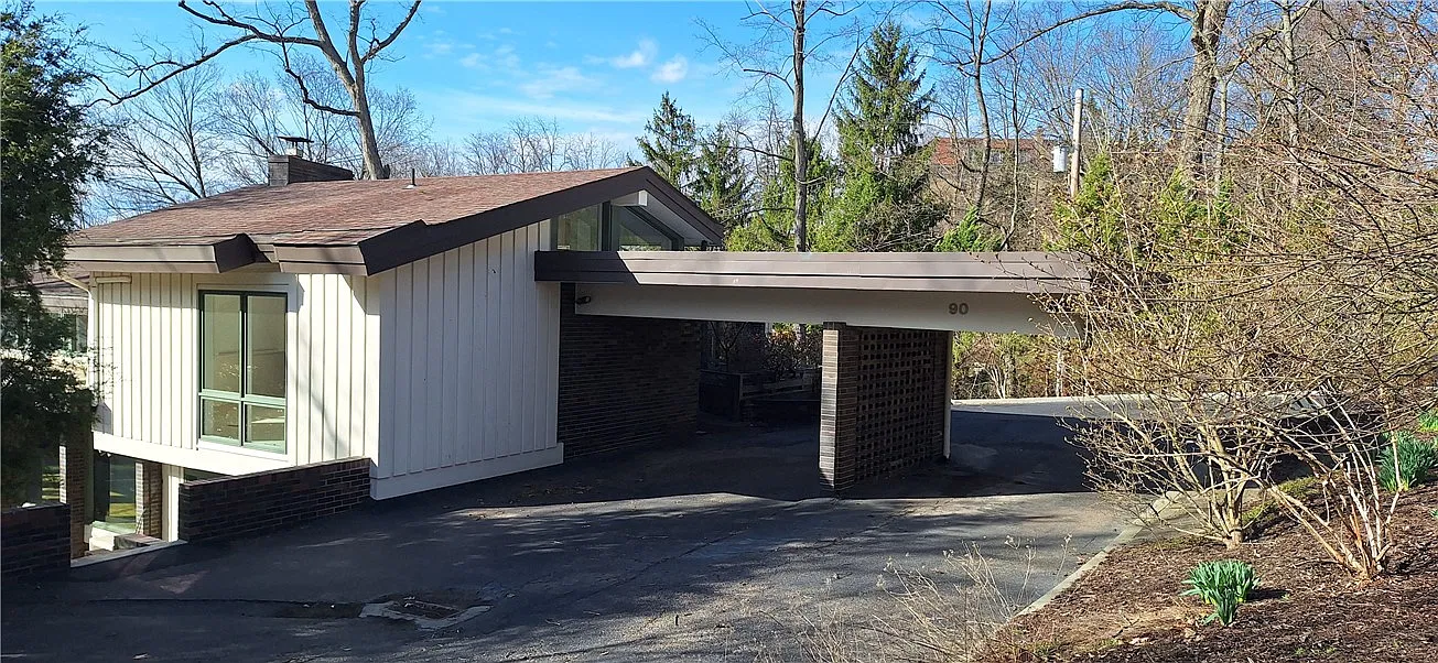 3 bed, 3.5 bath, 3600 sqft, $10,000 — Photo 1