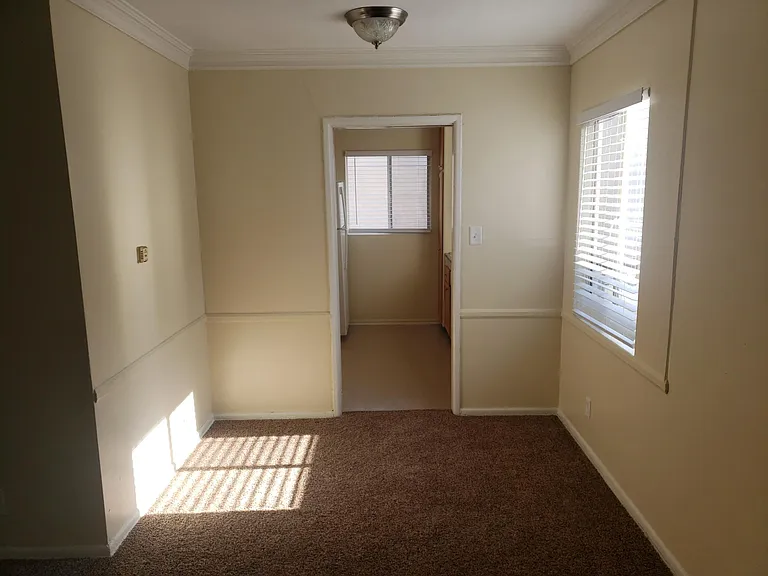 4824 Coliseum St #8 — Photo 4