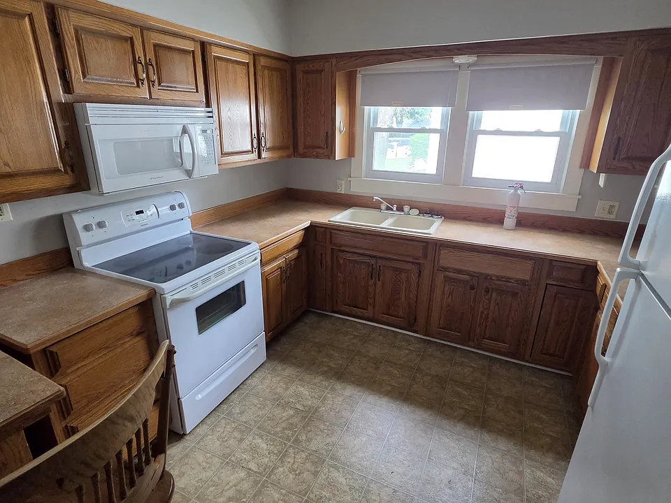 1308 Main St #101