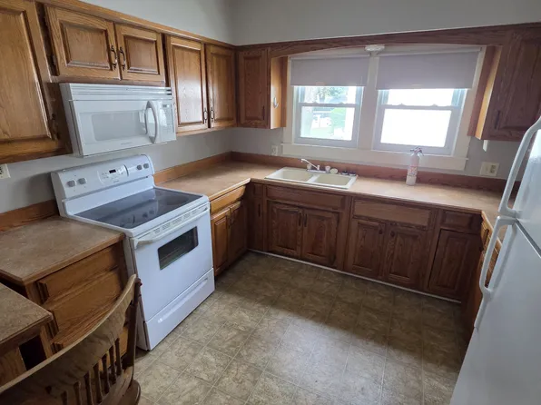 1308 Main St, Higginsville, MO