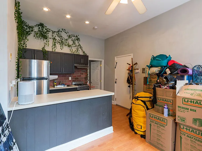 2123 Spring Garden Street — Photo 15