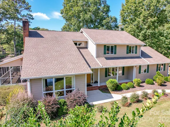 54 Cove Crest Dr, Taylorsville, NC 28681