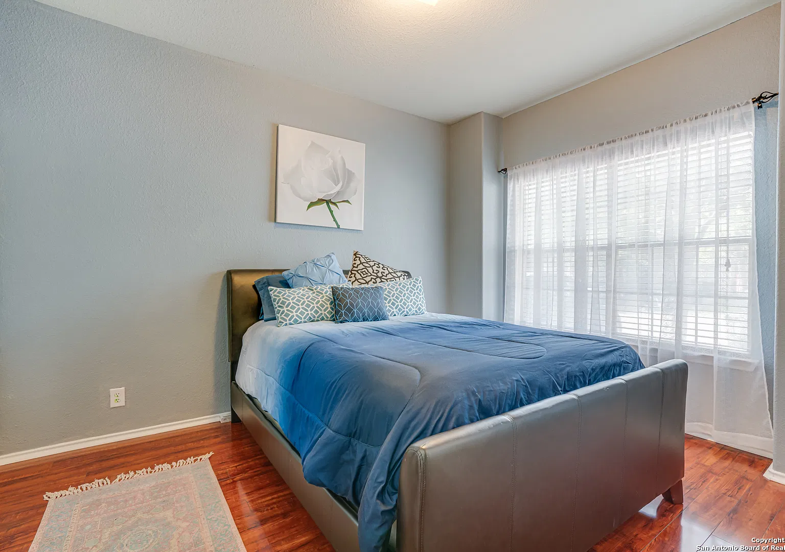 4 bed, 1492 sqft, $2,000 — Photo 2