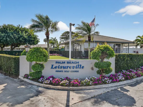 1904 SW Golf Lane, Boynton Beach, FL 33426