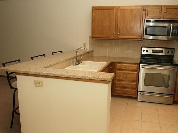 2nd image of 1235 Rivercrest Dr Unit E
