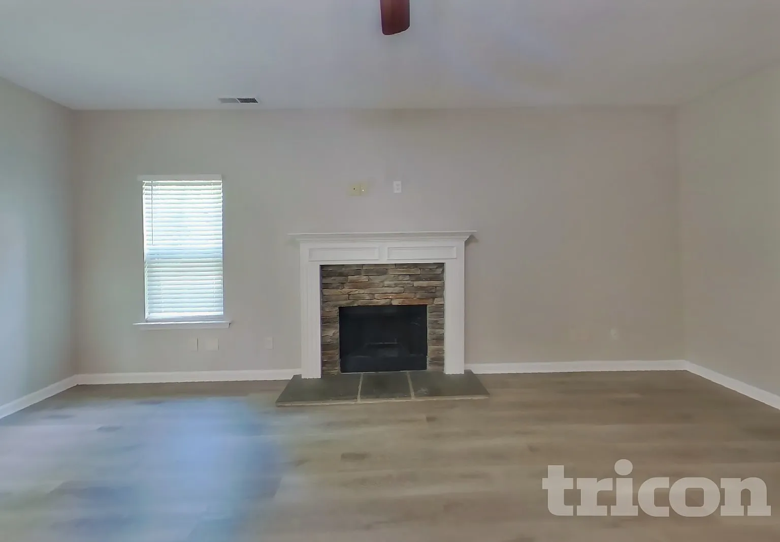 155 Hickory Hills Dr Newnan GA — Photo 3