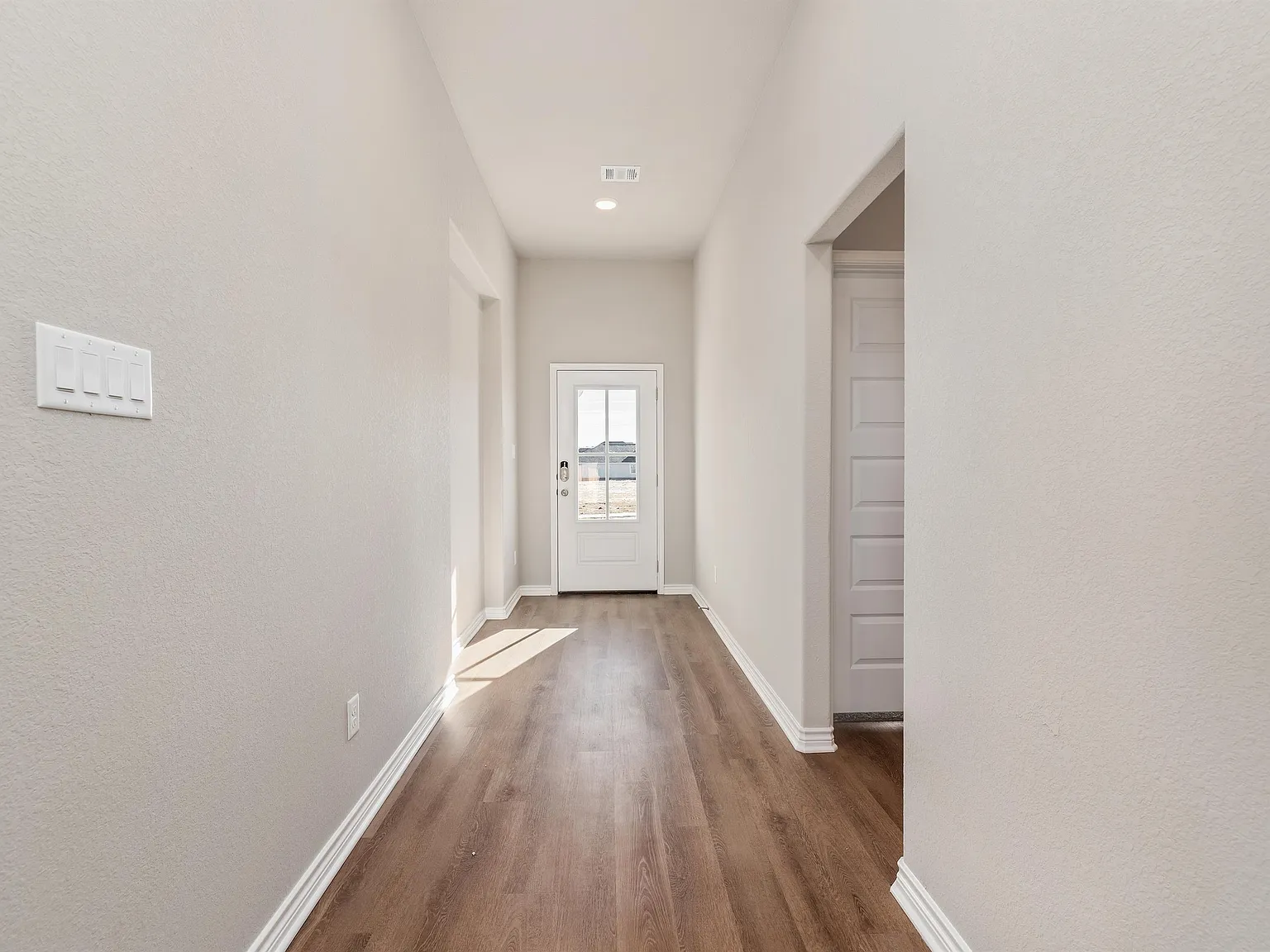 3185 Normandy - 1 — Photo 2