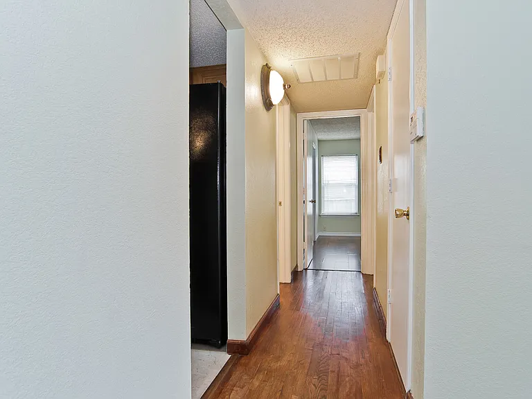6014 Parkmeadow Dr — Photo 11