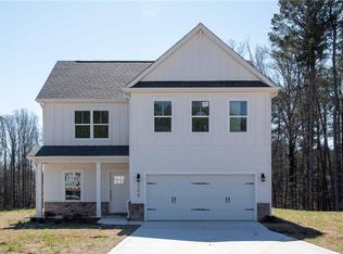 3248 Pepperpike Ct, Loganville, GA 30052