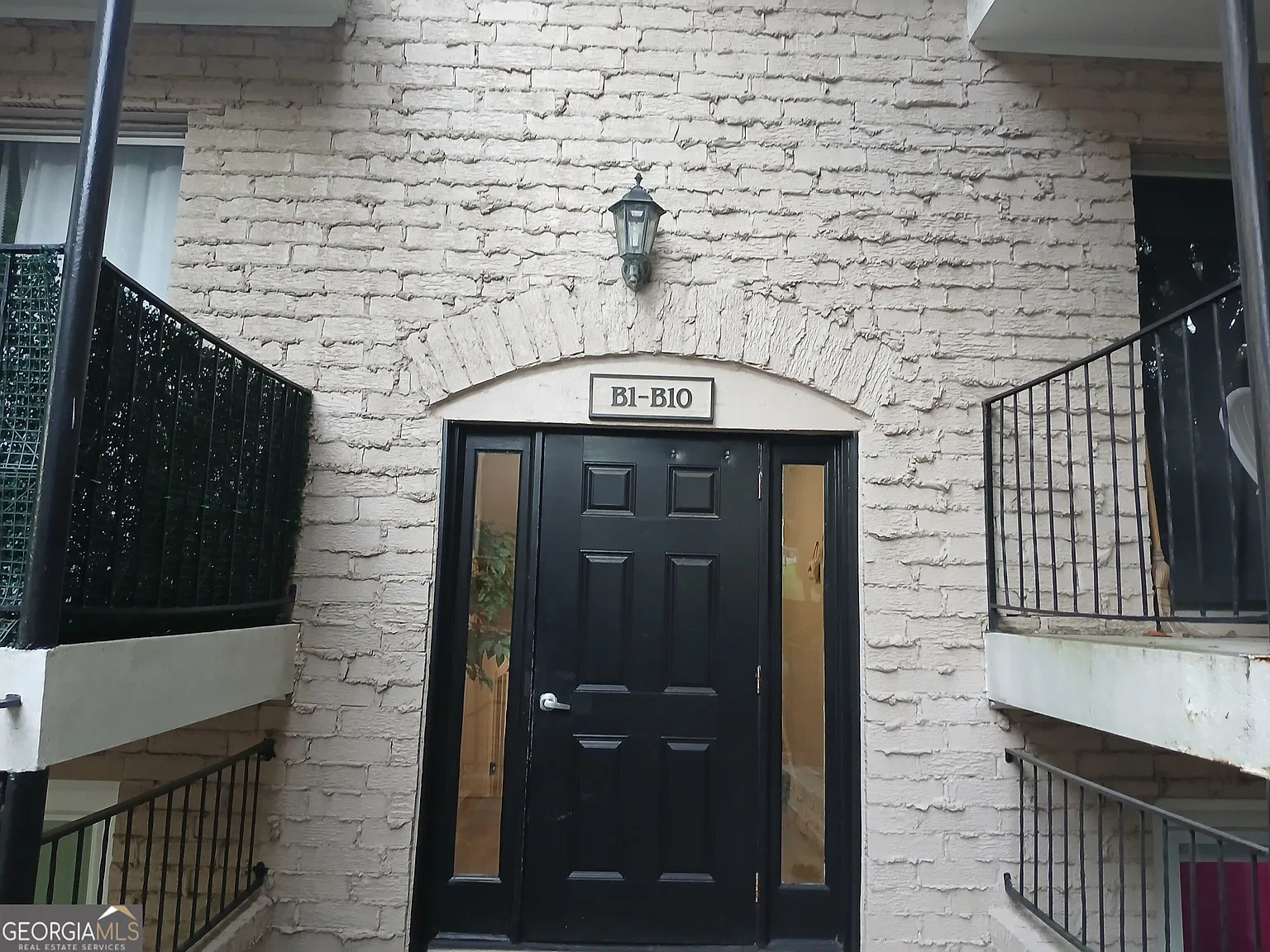 1 bed, 1.0 bath, 528 sqft, $1,600 — Photo 2