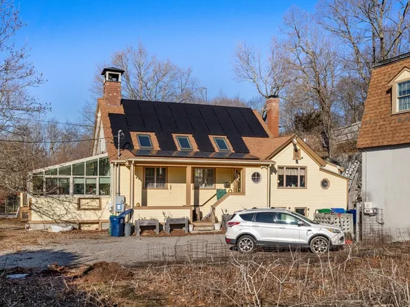 103 Thurston Rd, Newton, MA 02464