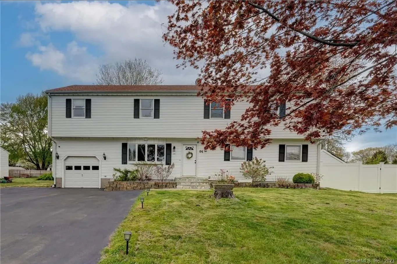 6 bed, 2.5 bath, 2862 sqft, $750 — Photo 4