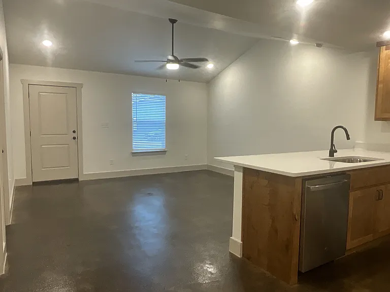 543 Bradburn Rd #101 — Photo 8