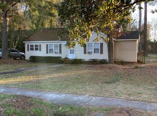 735 Gilway St, Holly Hill, SC 29059