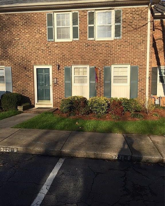 3221 E Regents Park Ln, Greensboro, NC 27455 Zillow