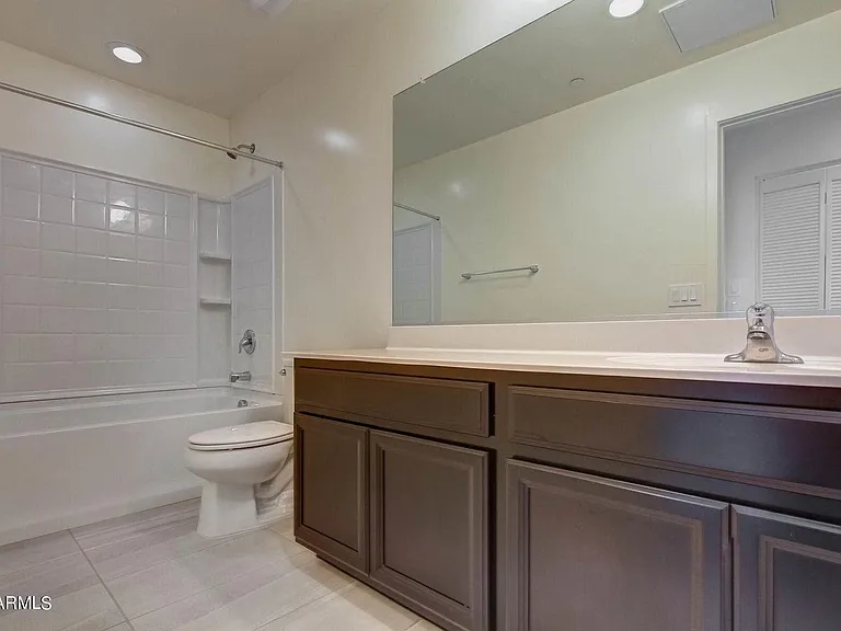 1250 N Abbey Ln #219 — Photo 42