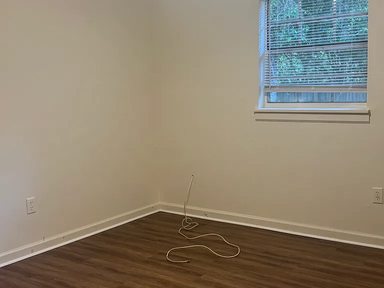 3012 Homewood Ct — Photo 9
