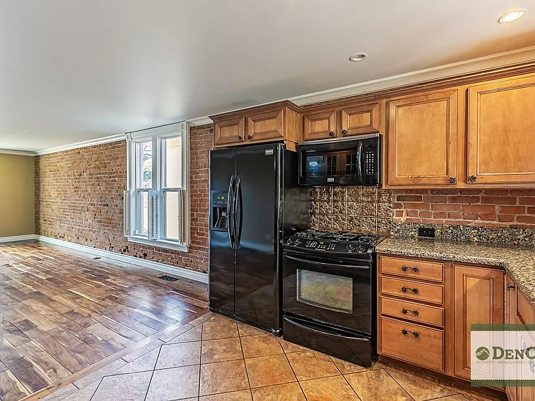 167 W Archer Pl — Photo 8