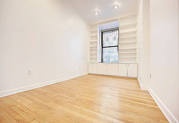1st image of 526 E 83rd St #1W