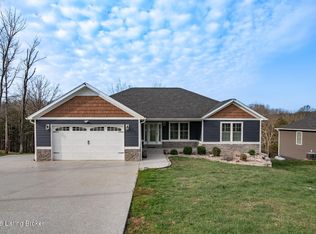 241 Woodview Dr, Brandenburg, KY 40108
