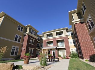 154 W End Cir APT 303, Verona, WI 53593