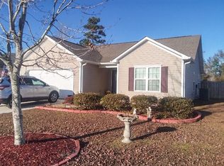 818 Rolling Pines Loop Rd NE, Leland, NC 28451