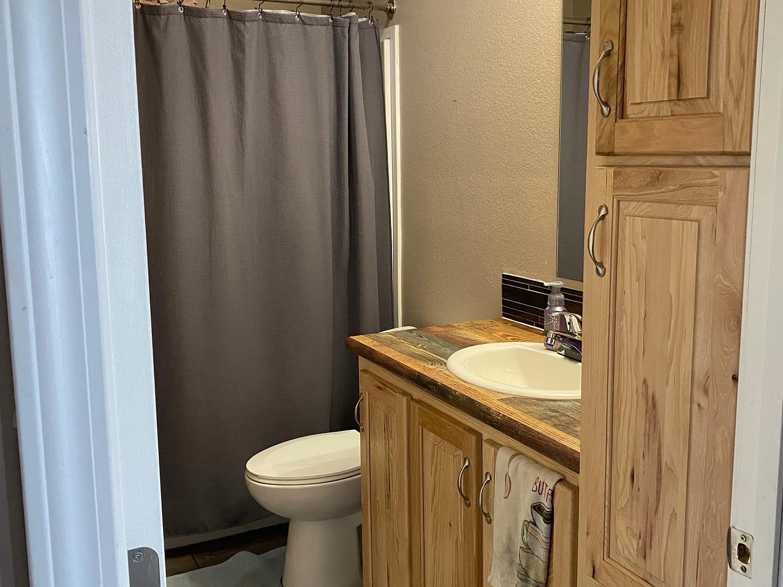 3 bed, 1728 sqft, $3,800 — Photo 3
